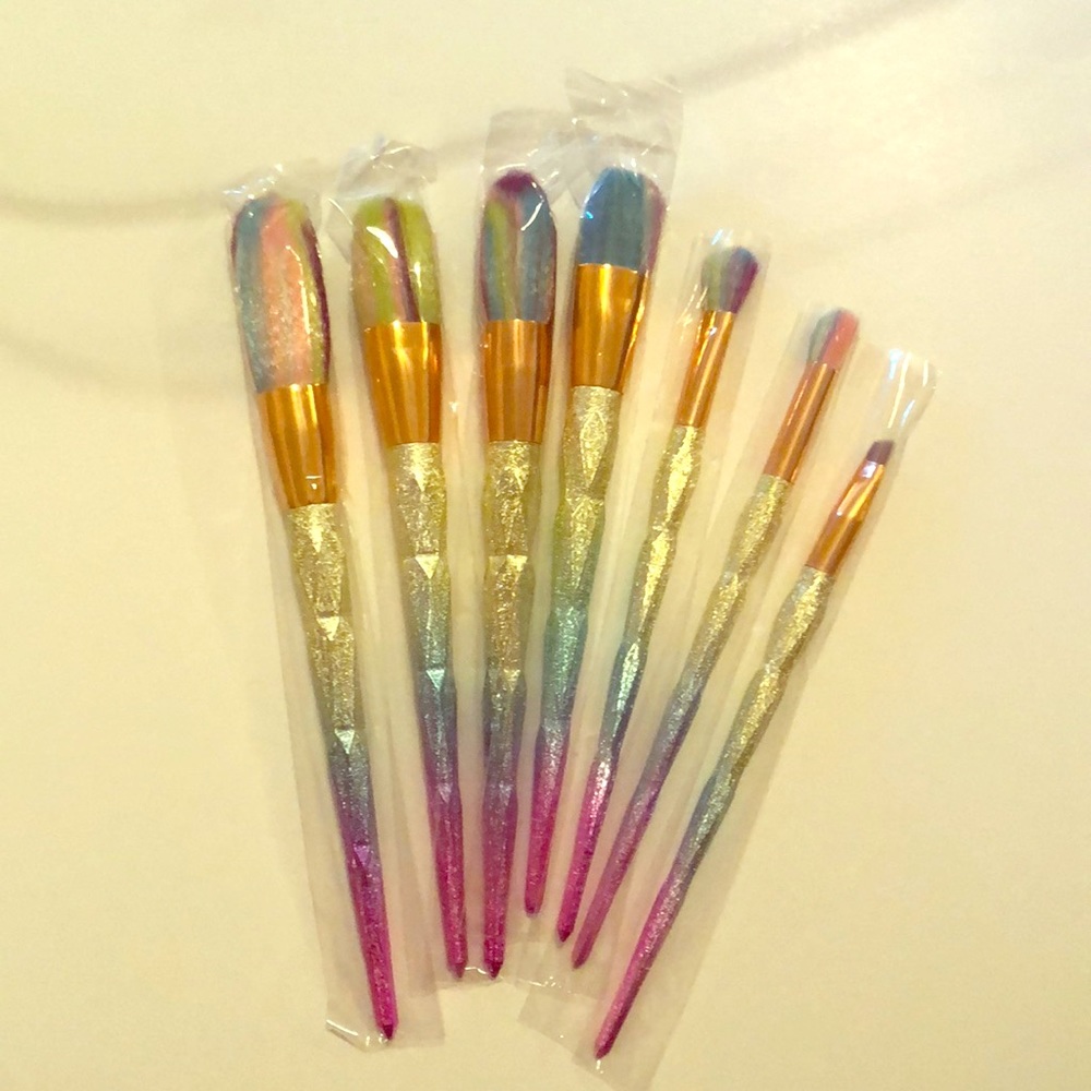 Makeup Brushes Diamond shape colorful